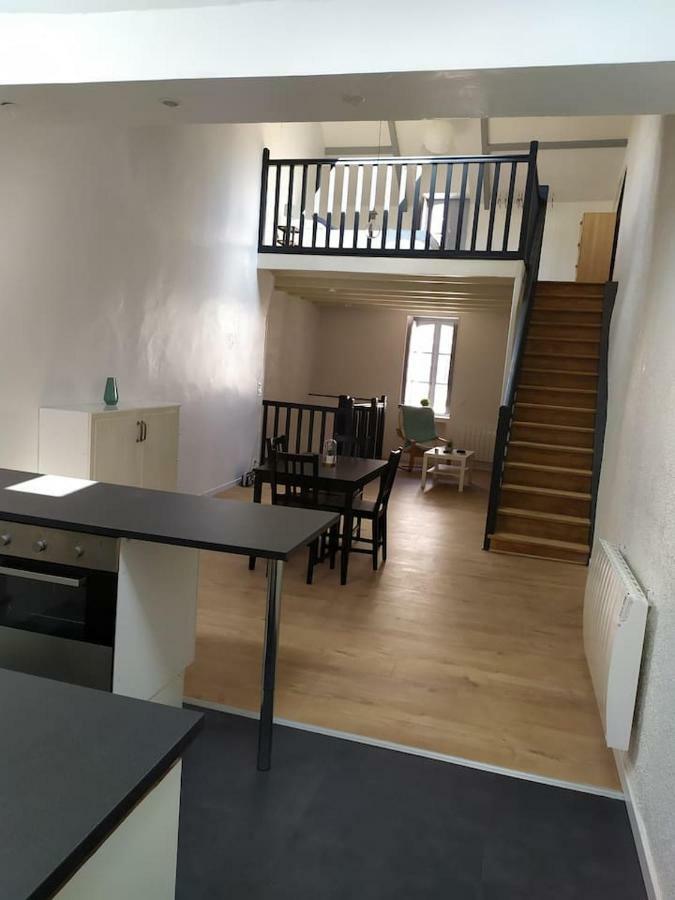 Duplex Plein Centre Ville 10B Malestroit Exteriör bild